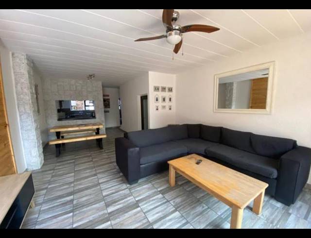 2 BEDROOM TOWNHOUSE FOR SALE IN NEW REDRUTH